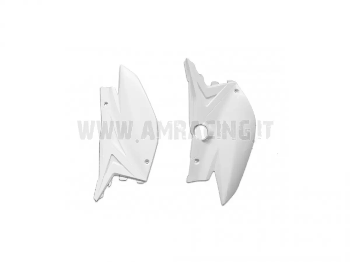 2015 4T SIDE NUMBER PLATE HOLDERS – WHITE