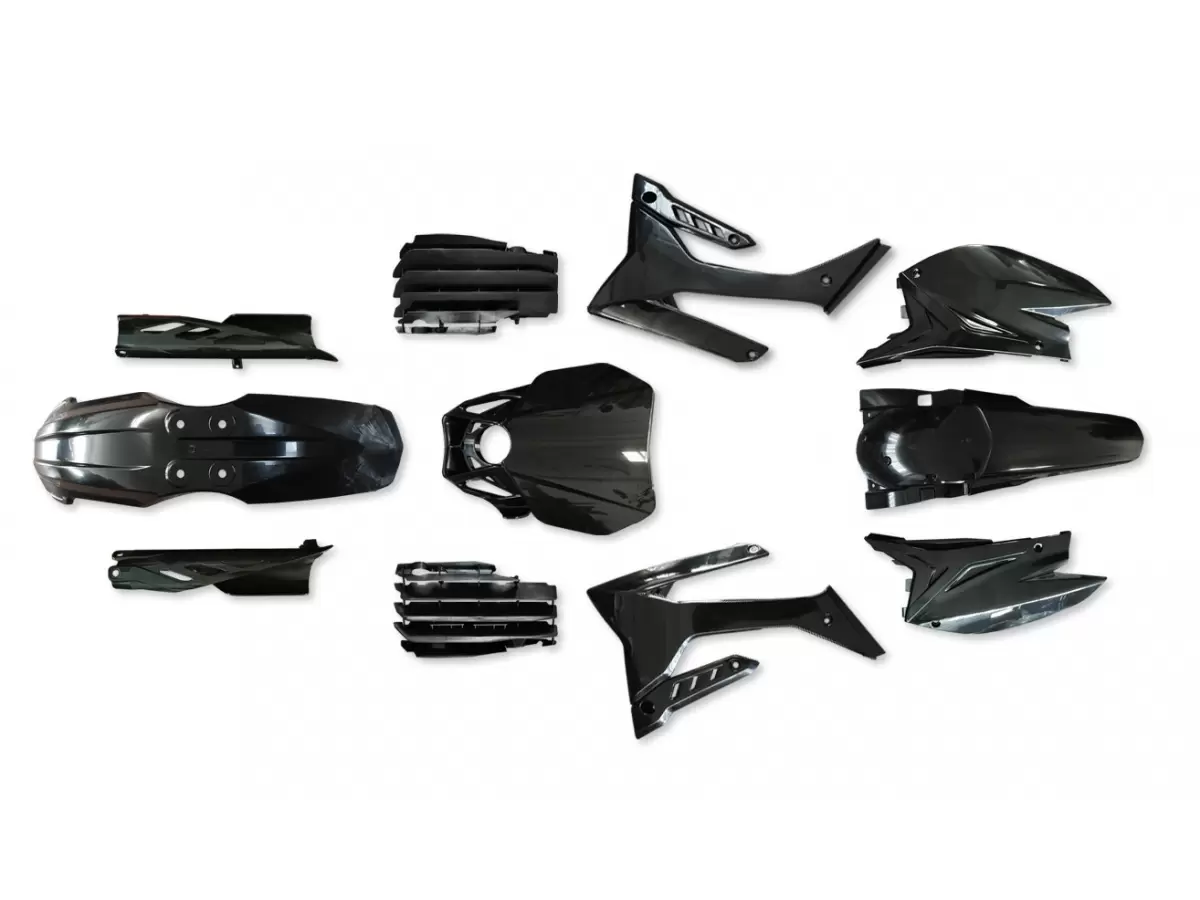 KIT DE PLÁSTICOS NEGROS 2T ENDURO PARA MODELOS DE INYECCIÓN (RADIADOR DE 134 MM DE ANCHO) DE 2020 A 2021